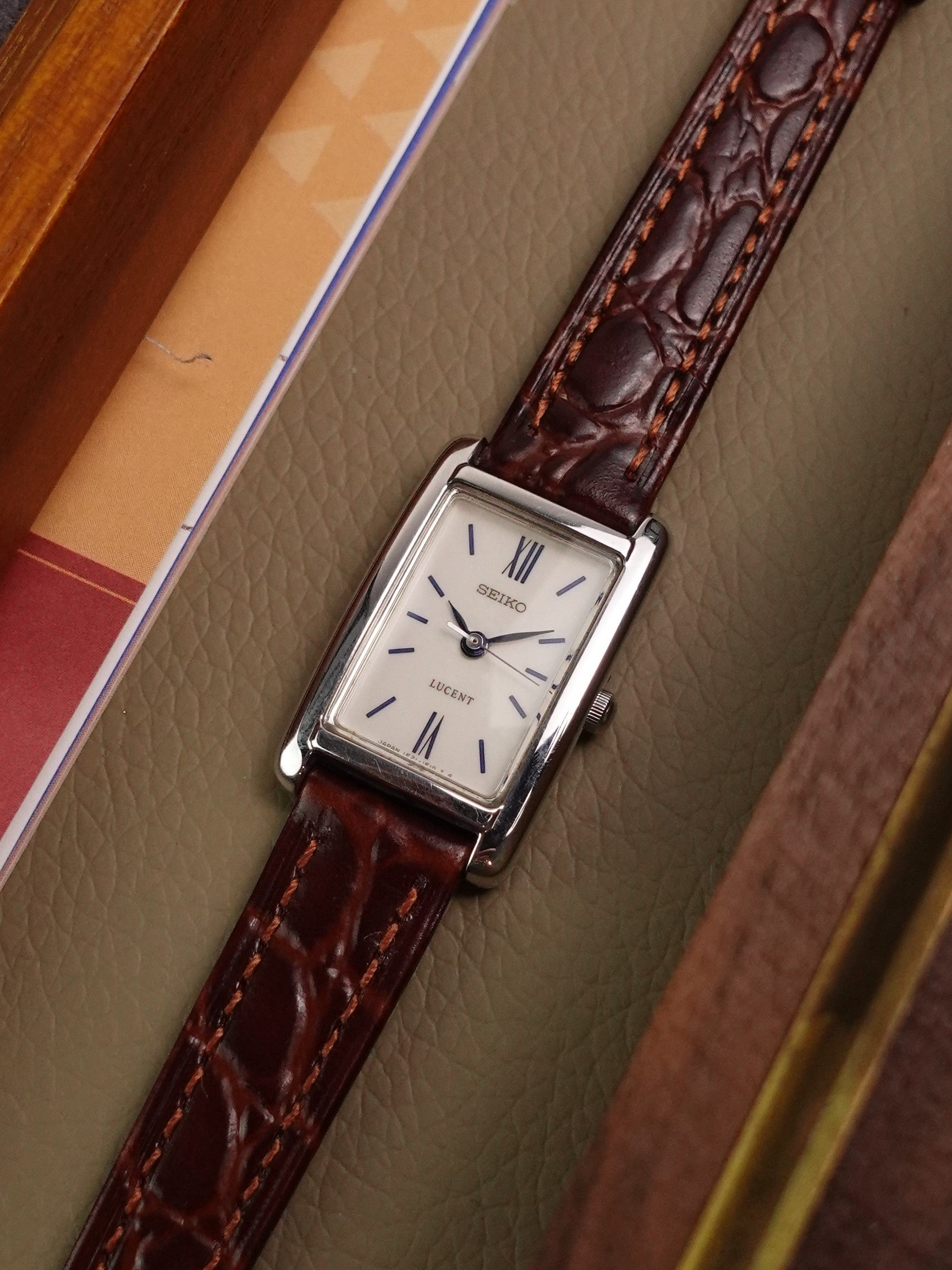 Seiko Lucent Tank 1F21-5B90 – My First Vintage