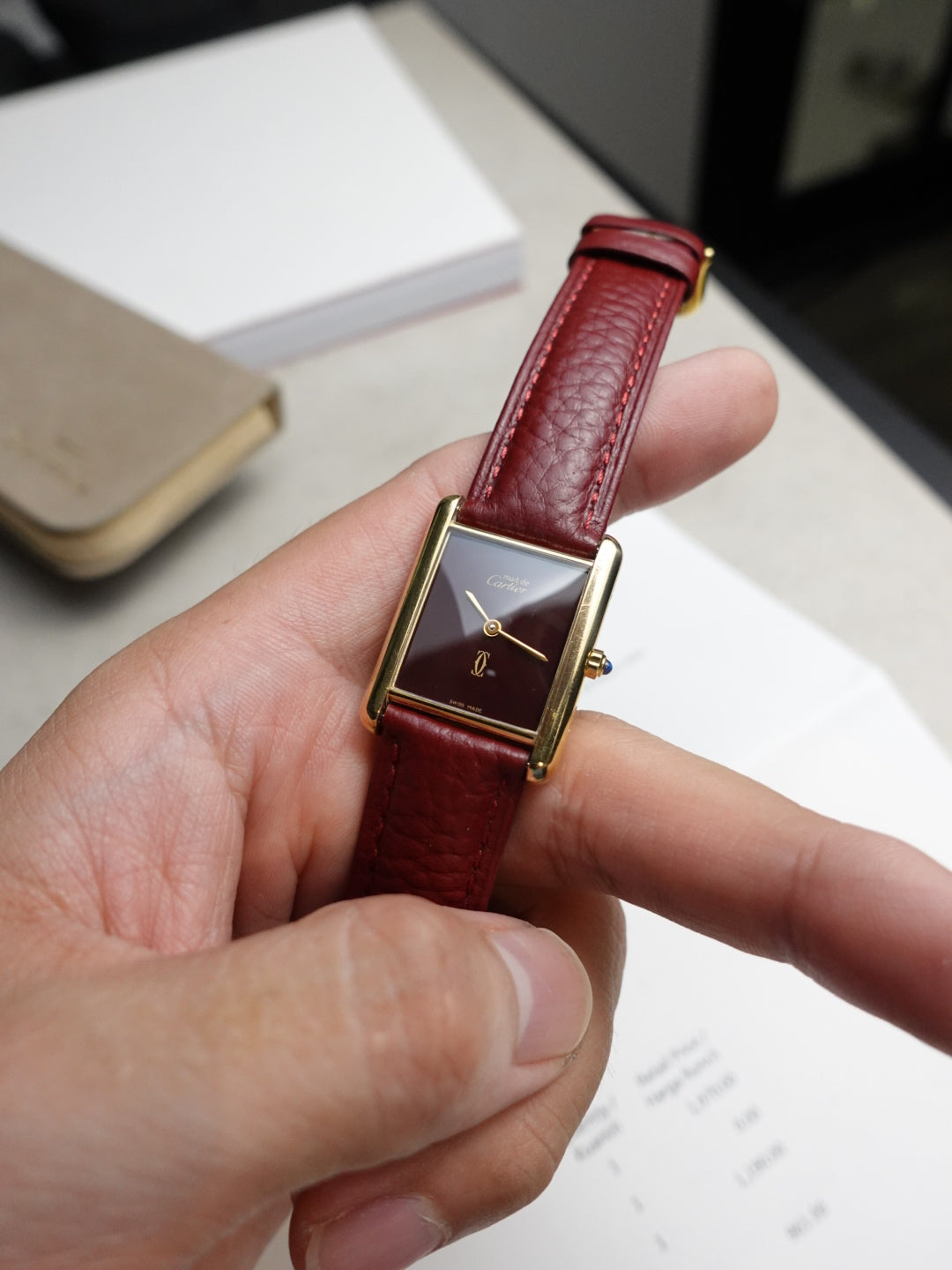 Tank Must de Cartier Burgandy Dial Large Quartz. International Cartier warranty