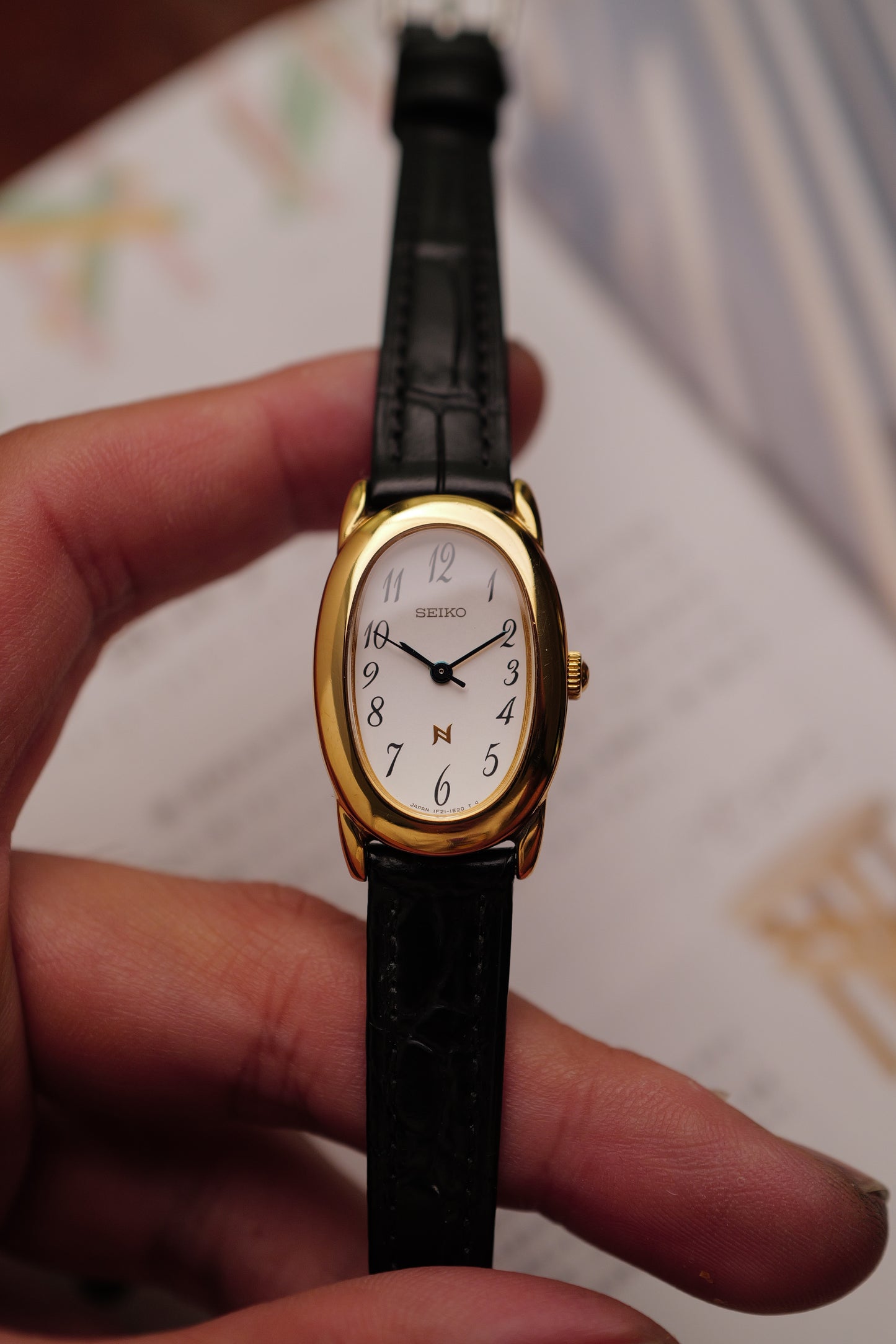 Seiko Ladies "Baignoire" Gold Circa. 1995