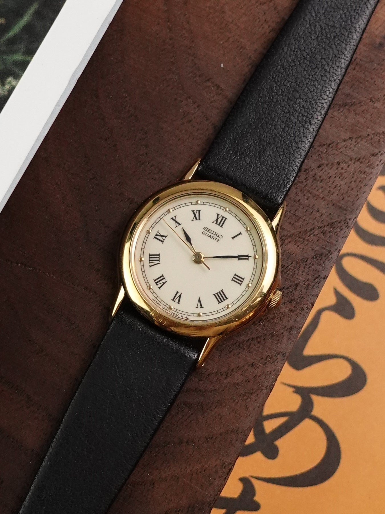 Ladies Seiko Quartz Classic (original box, instruction  display picture 1