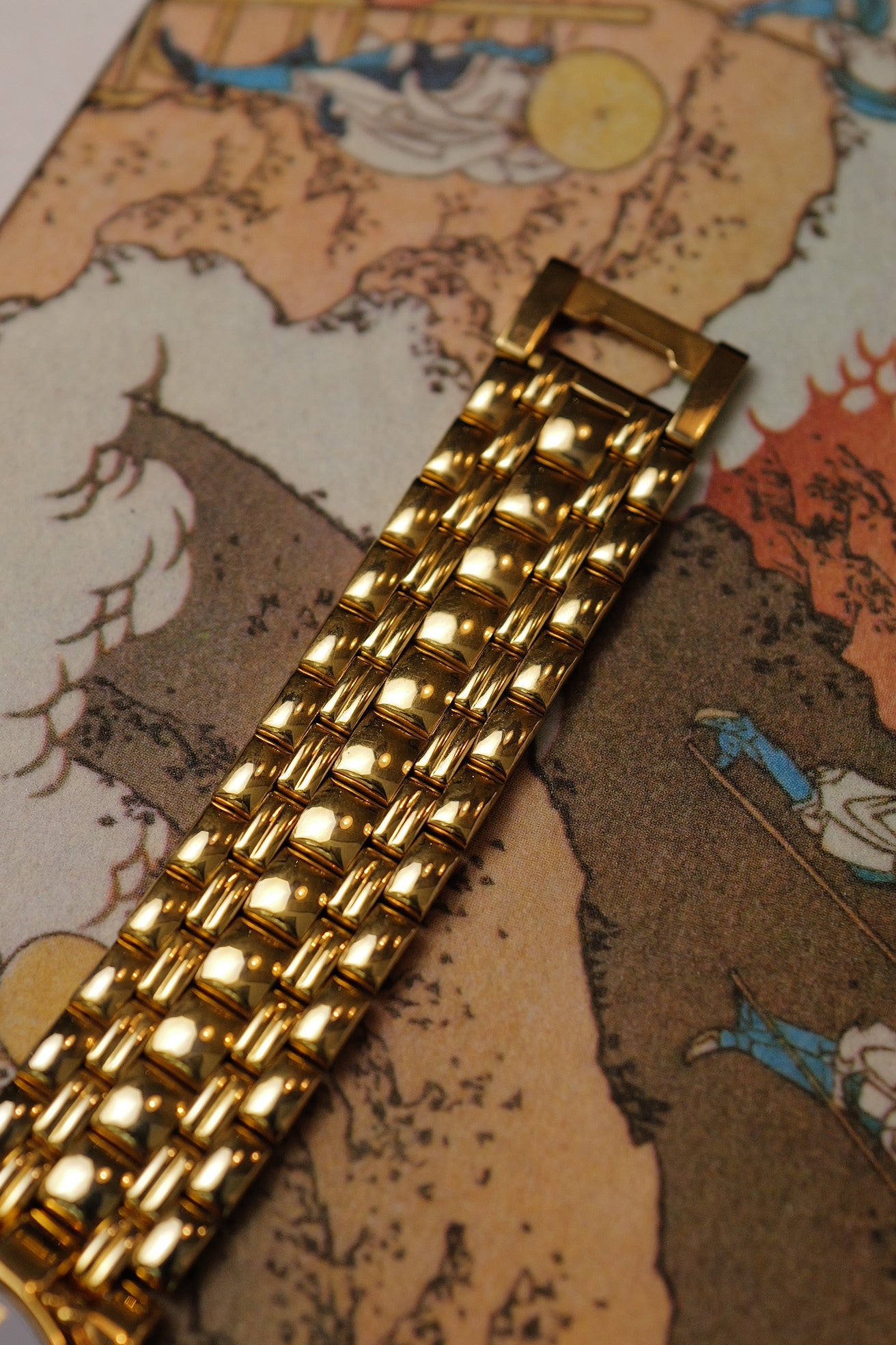 Citizen Quartz "Onyx Honey" Circa. 1993 Full Links