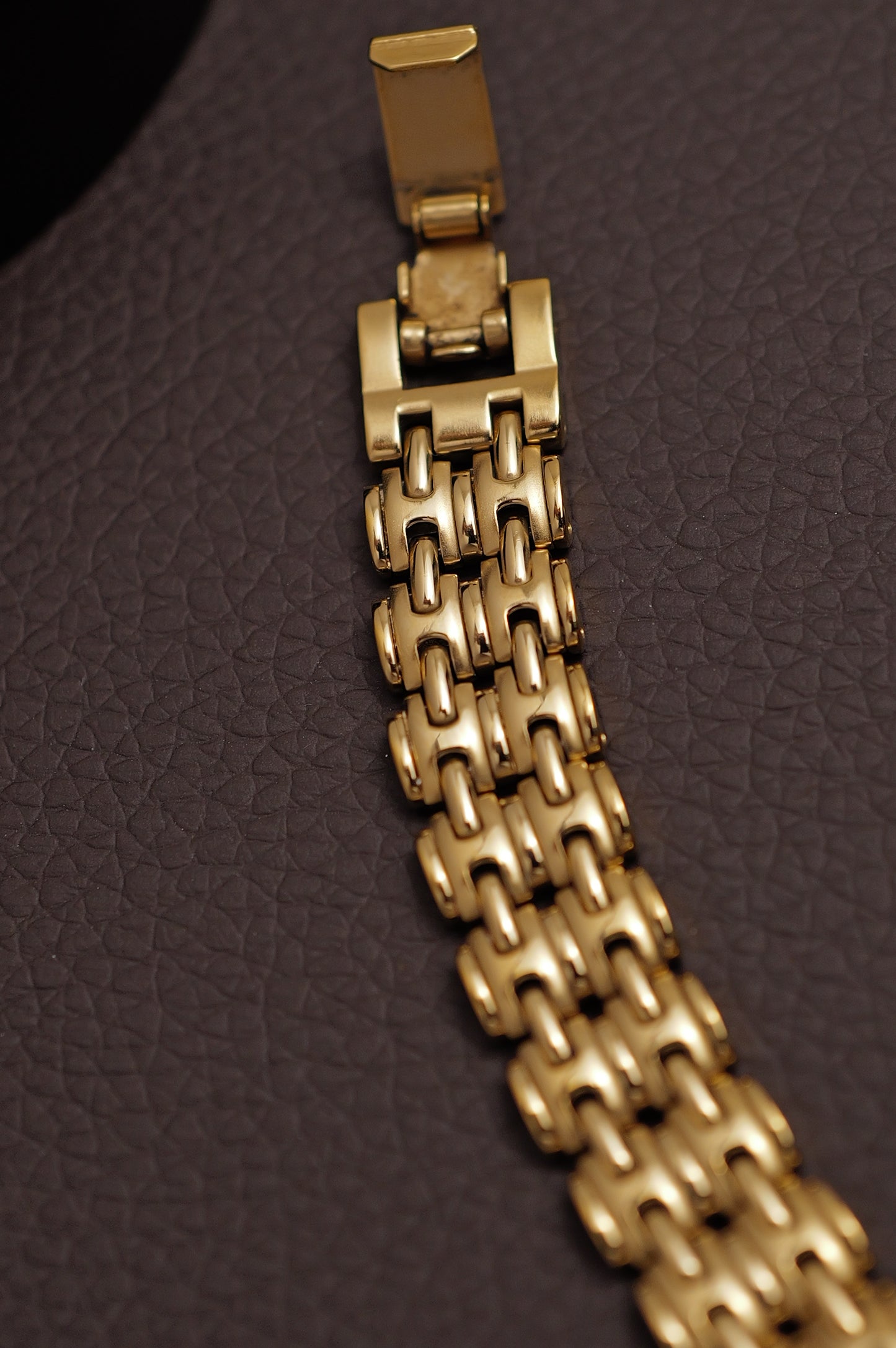 Seiko Lucent Multi-link Bracelet Circa.1991 1F21-OE60