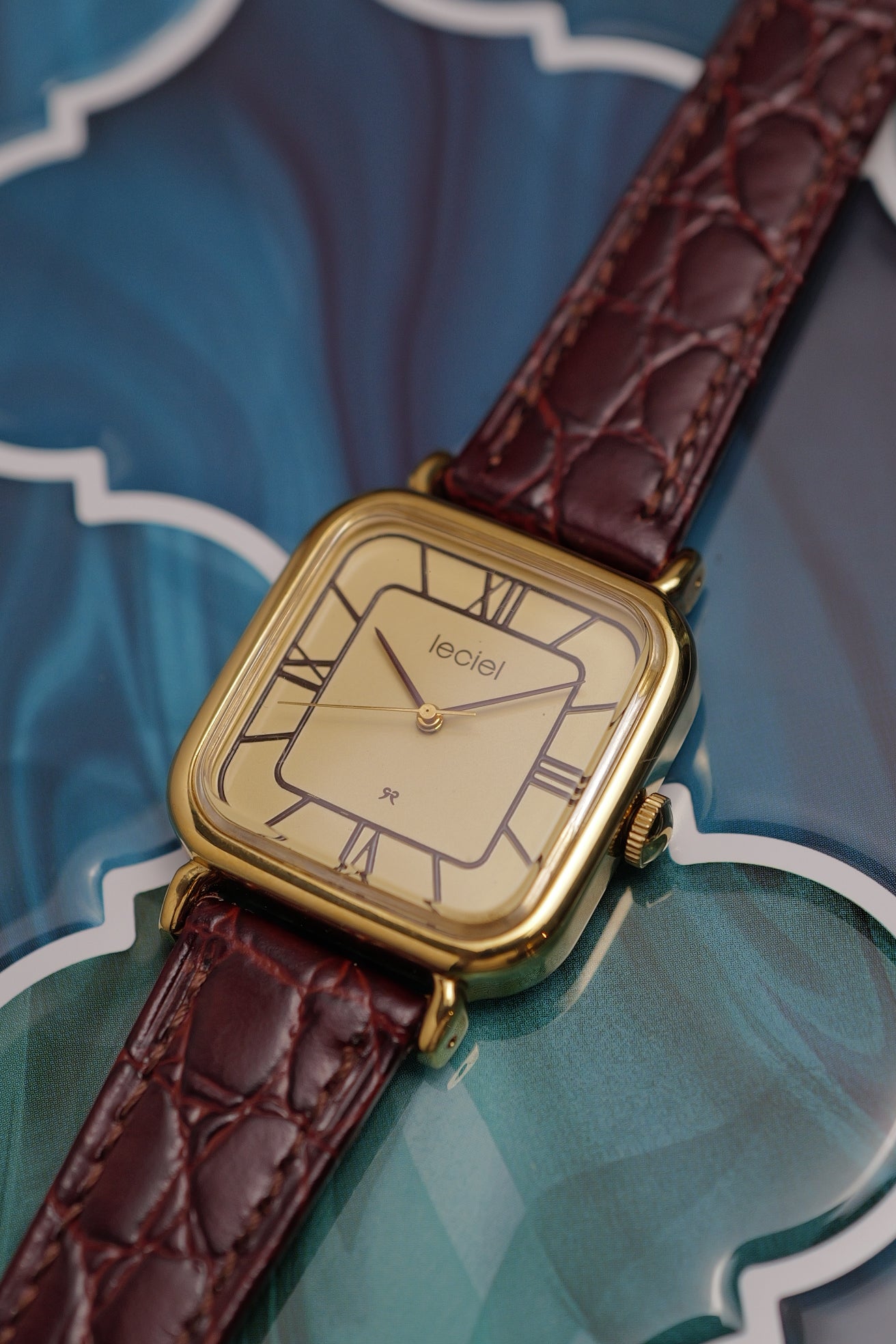 Seiko Leciel Manual winding 8004-5020 Cira.1980s – My First Vintage