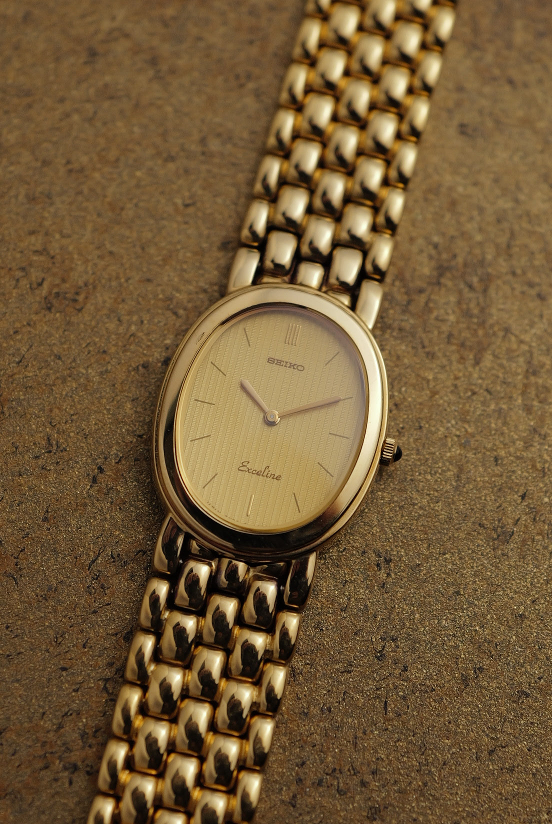 時計 Seiko quartz / golden ellipse case Seiko Golden Ellipse Jumbo Circa. 1986 – My First Vintage