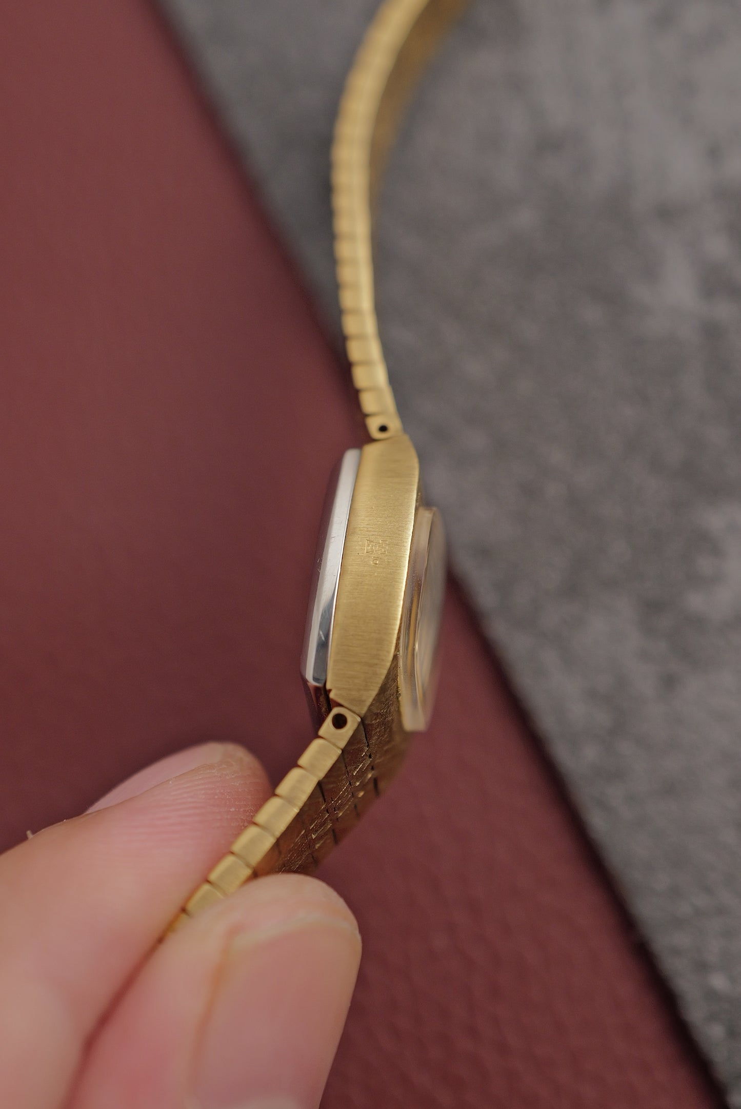 Tissot "Golden Cushion" Textured bracelet Circa. 1970s NOS