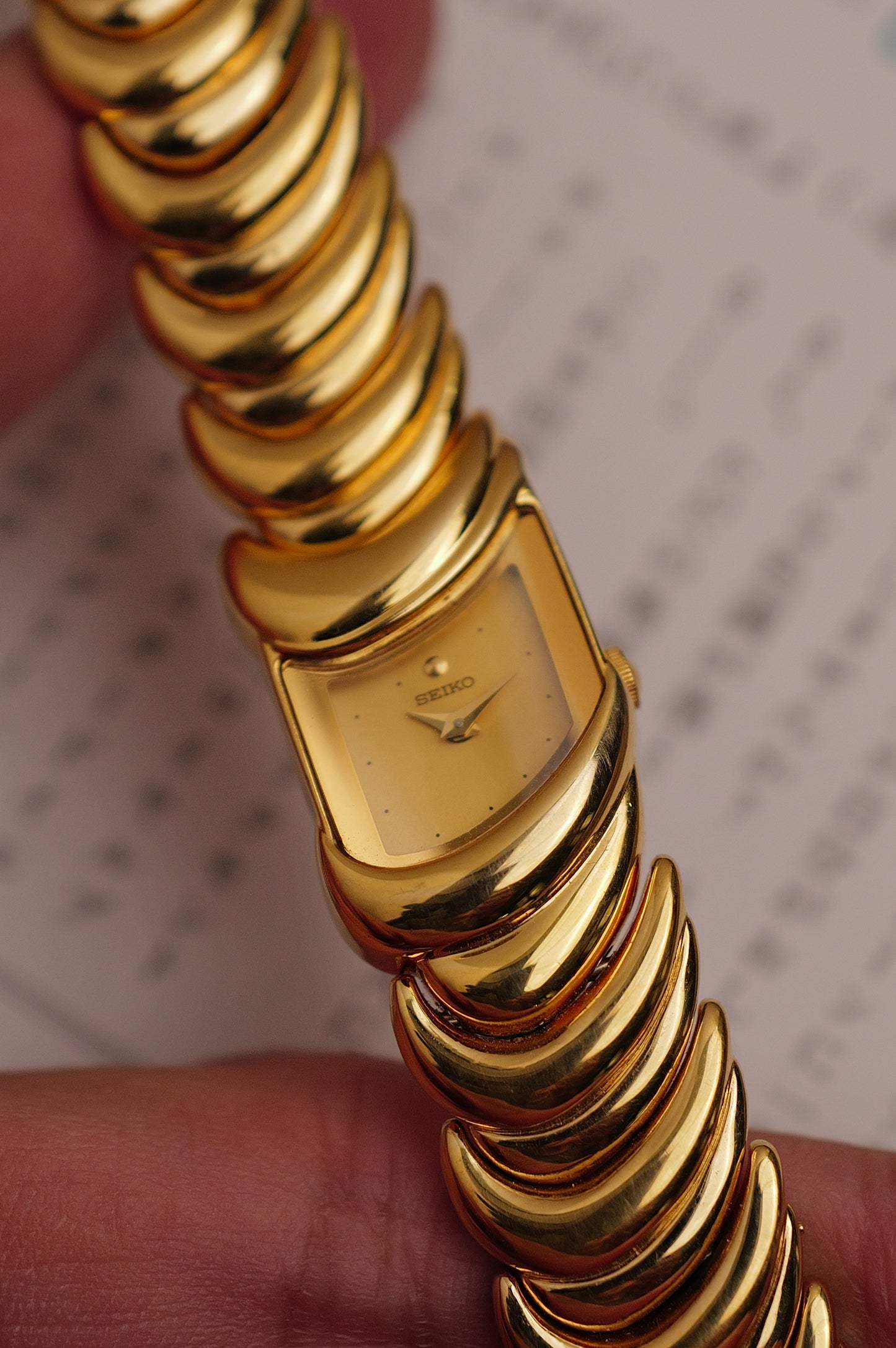 Seiko Quartz "Molten Loop" Circa.1994