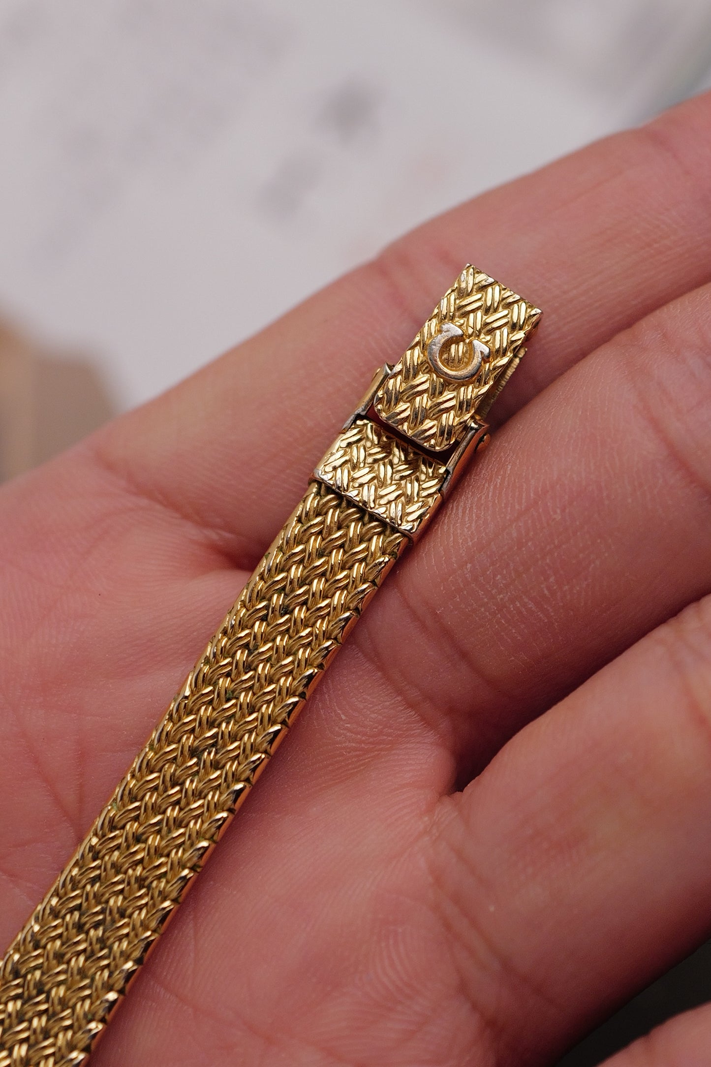 Omega de-ville "mini oval" Linen dial Integrated bracelet Circa. 1980s