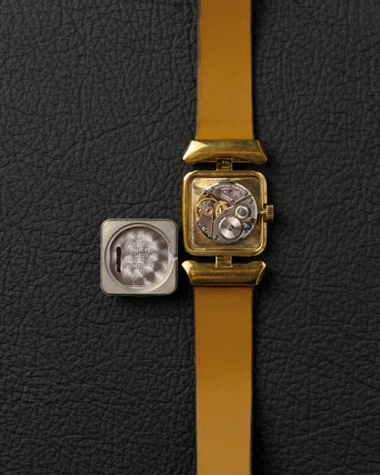 Universal Genève Square “Convertible Cornes de Vache Lugs” Ref. 511627 (Circa 1970s)