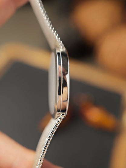 Universal Genève “Blue Ellipse” White Shadow Ref. 866051 (circa 1970s)