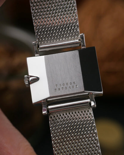 Universal Genève “Clous de Paris Rectangle” Ref. 710608 (Circa late 60s/early 70s)