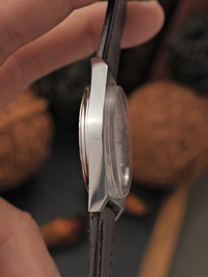 Omega Geneve “Integrated” Ref. 136.0049 (circa 1972)