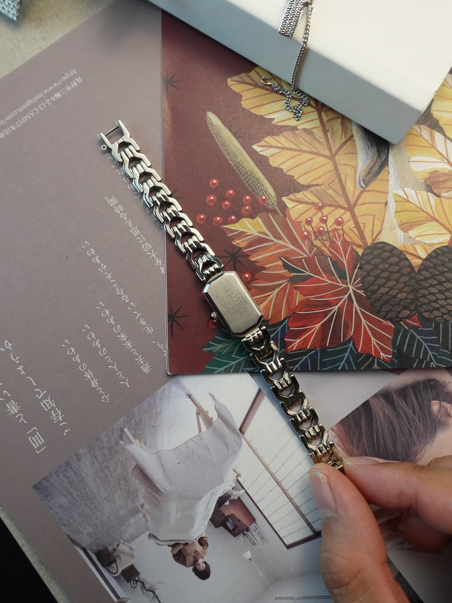 80s Citizen Slyph faceted glass sunburst blue dial