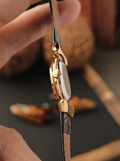 Universal Genève Round “Convertible Lugs” Ref. 542678 (Circa 1970s)