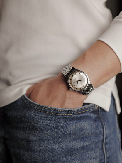 Omega Constellation “Pie Pan Dog Leg” Steel Ref. 168.005 (circa 1962)