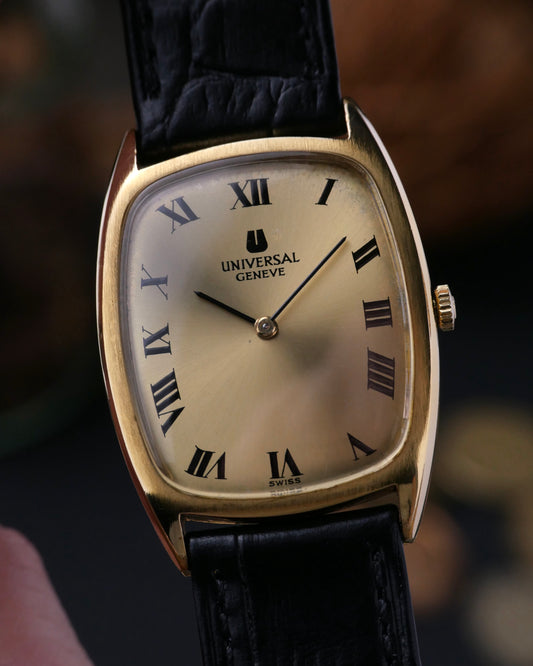 Universal Genève “Tonneau” Ref. 542137 (Circa 1970s)