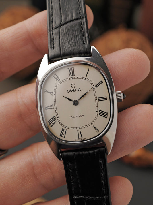 Omega De Ville Tonneau Ellipse Roman Ref. 111.0131 (circa 1975)