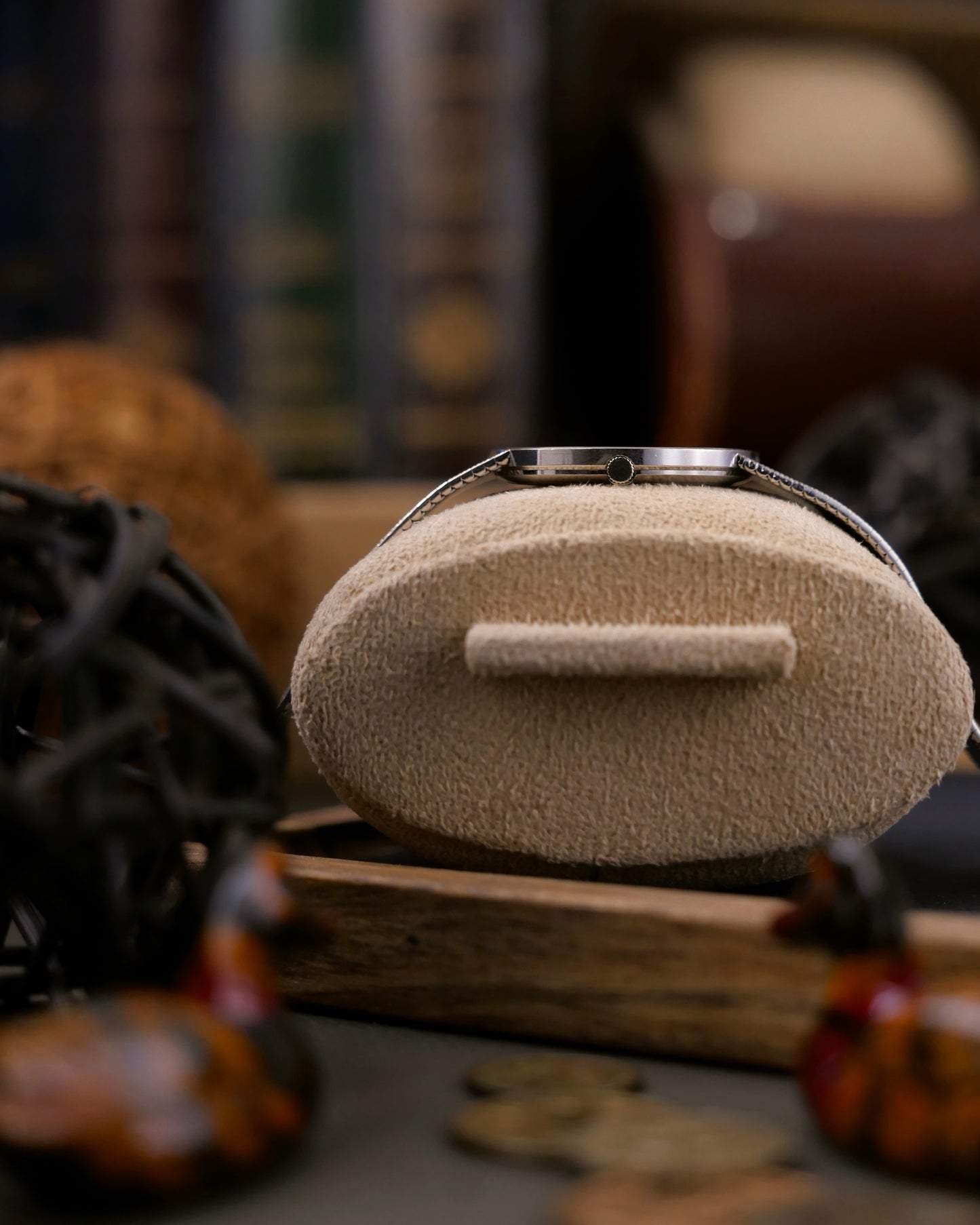 Vacheron & Constantin Lapis Lazuli 18K White Gold Ultra-Thin Ref. 7291B (circa early 70s)