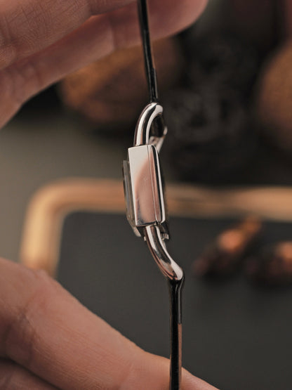 Jaeger-LeCoultre Étrier “Lucchetto” Ref. 1670.42 (circa 1960s)