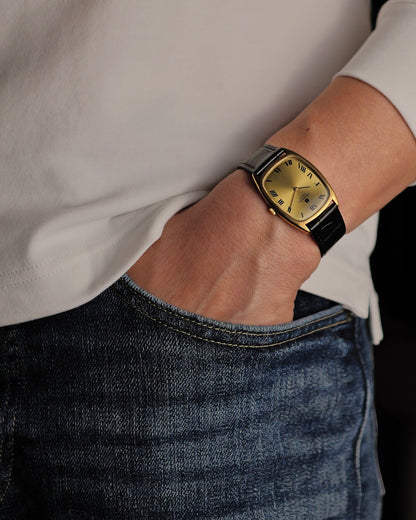 Universal Genève “Tonneau” Ref. 542137 (Circa 1970s)