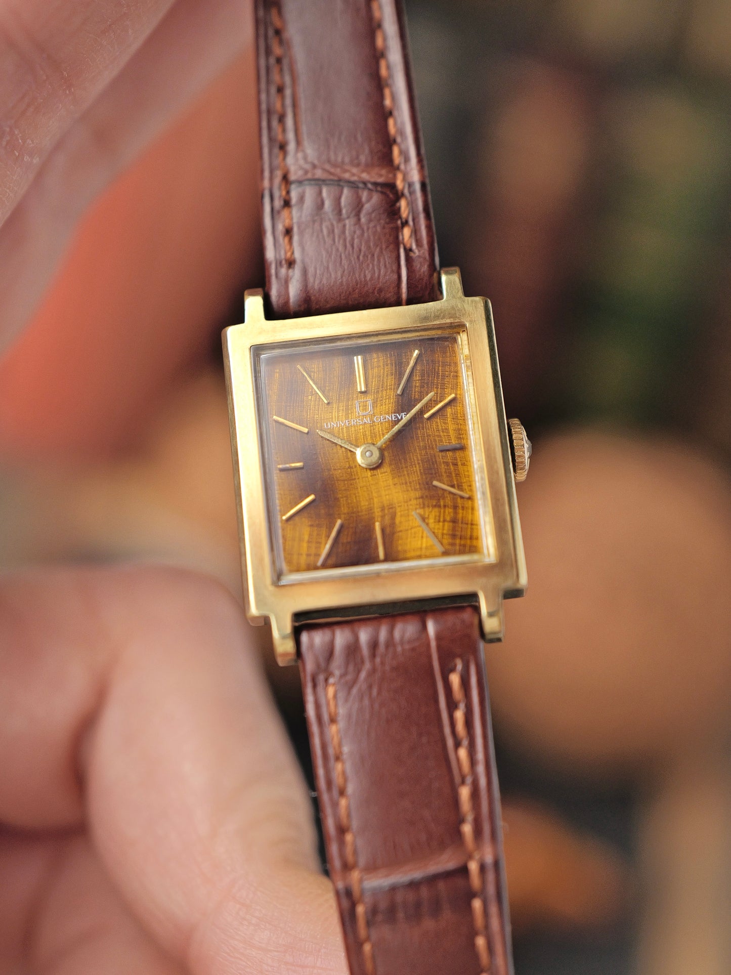 Universal Genève “Mini Tank” Tiger’s Eye Ref. 510603/08 (Circa late 1960s)