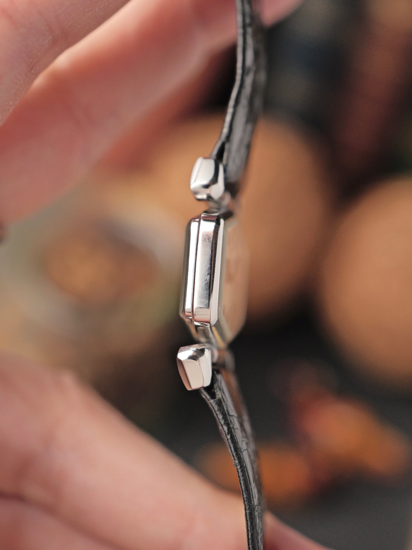 Universal Genève “Elongated Hexagon” Convertible Lugs Ref. 811625 (Circa 1960s)