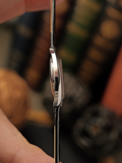 Universal Genève “Lapis” White Shadow Small Ref. 842606 (circa late 1960s)