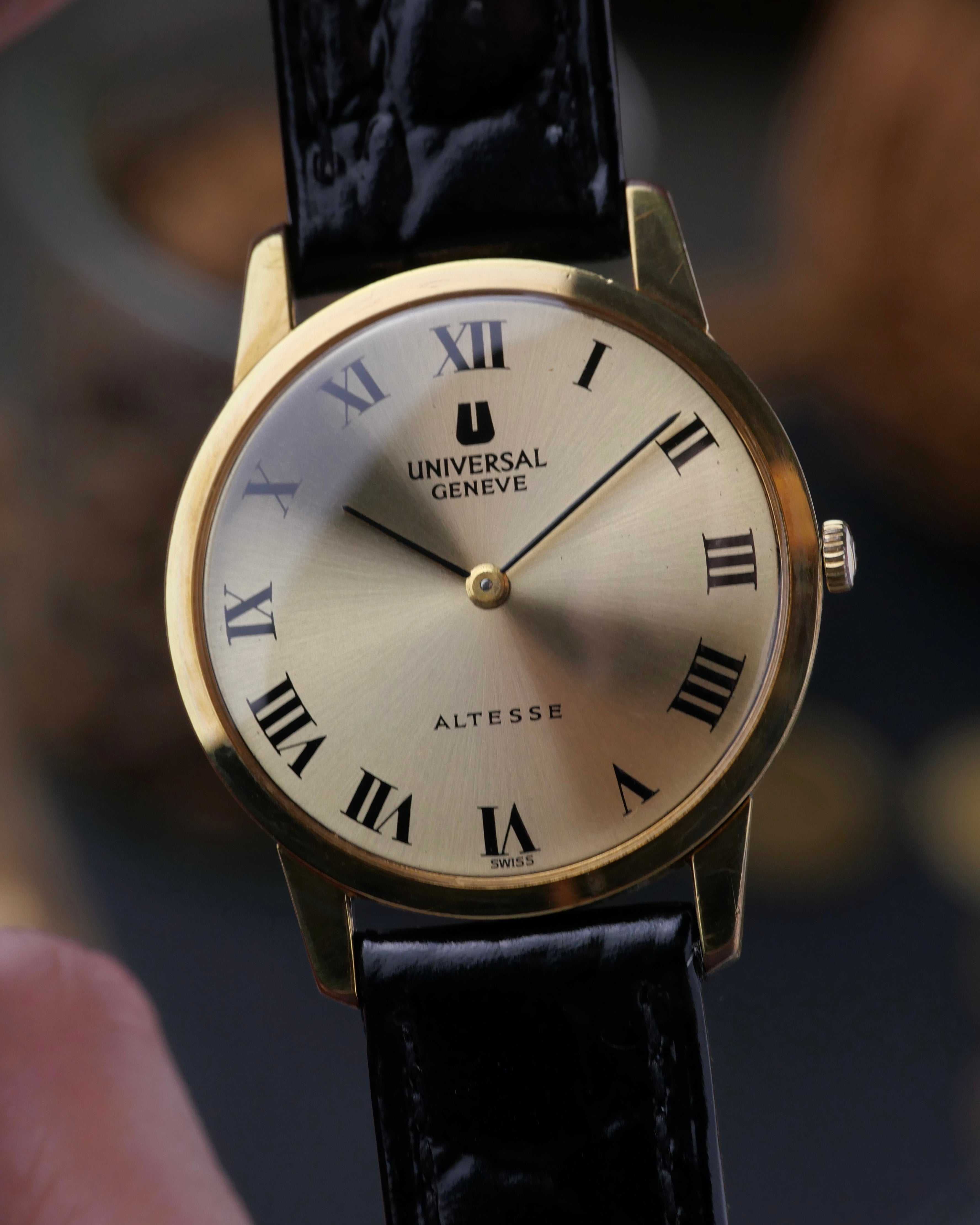 Universal Genève “Altesse Extra-Plat” Ref. 542101 (Circa early