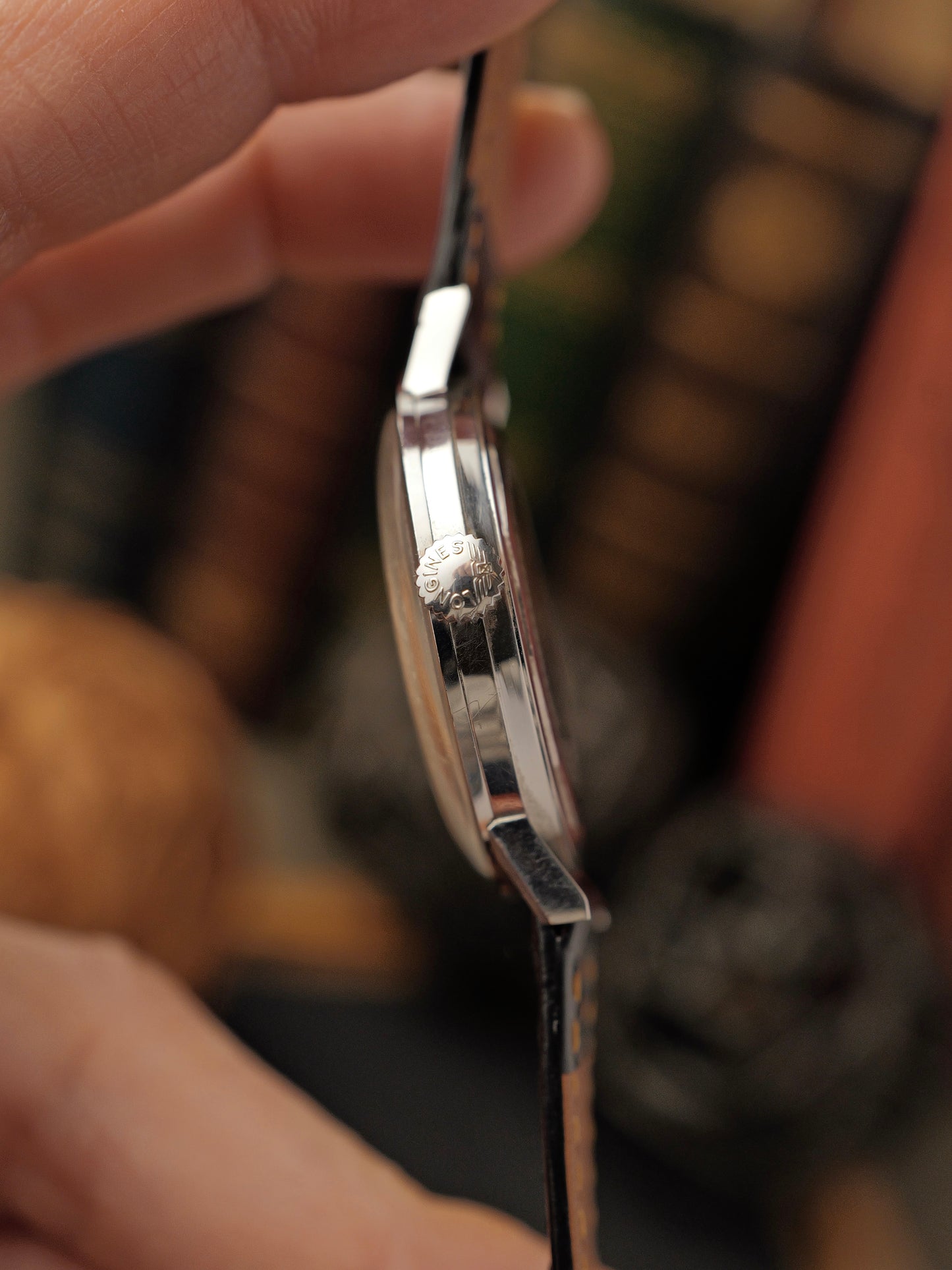 Longines “Domed Silver Sunburst Dial” Ref. 7841(circa 1960s)