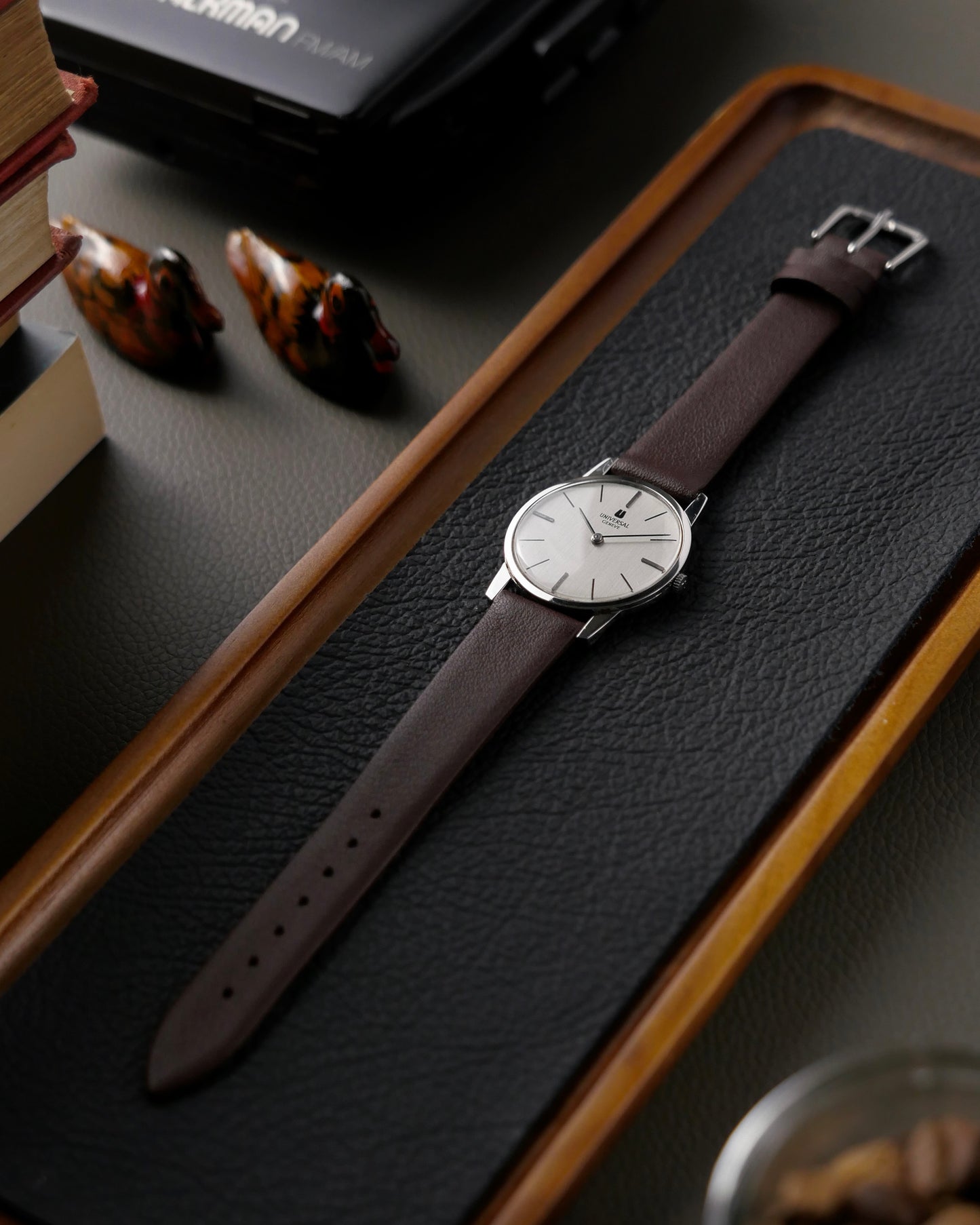 Universal Genève Extra-Plat Brushed Silver Dial Ref. 842.101 (circa late 1960s)