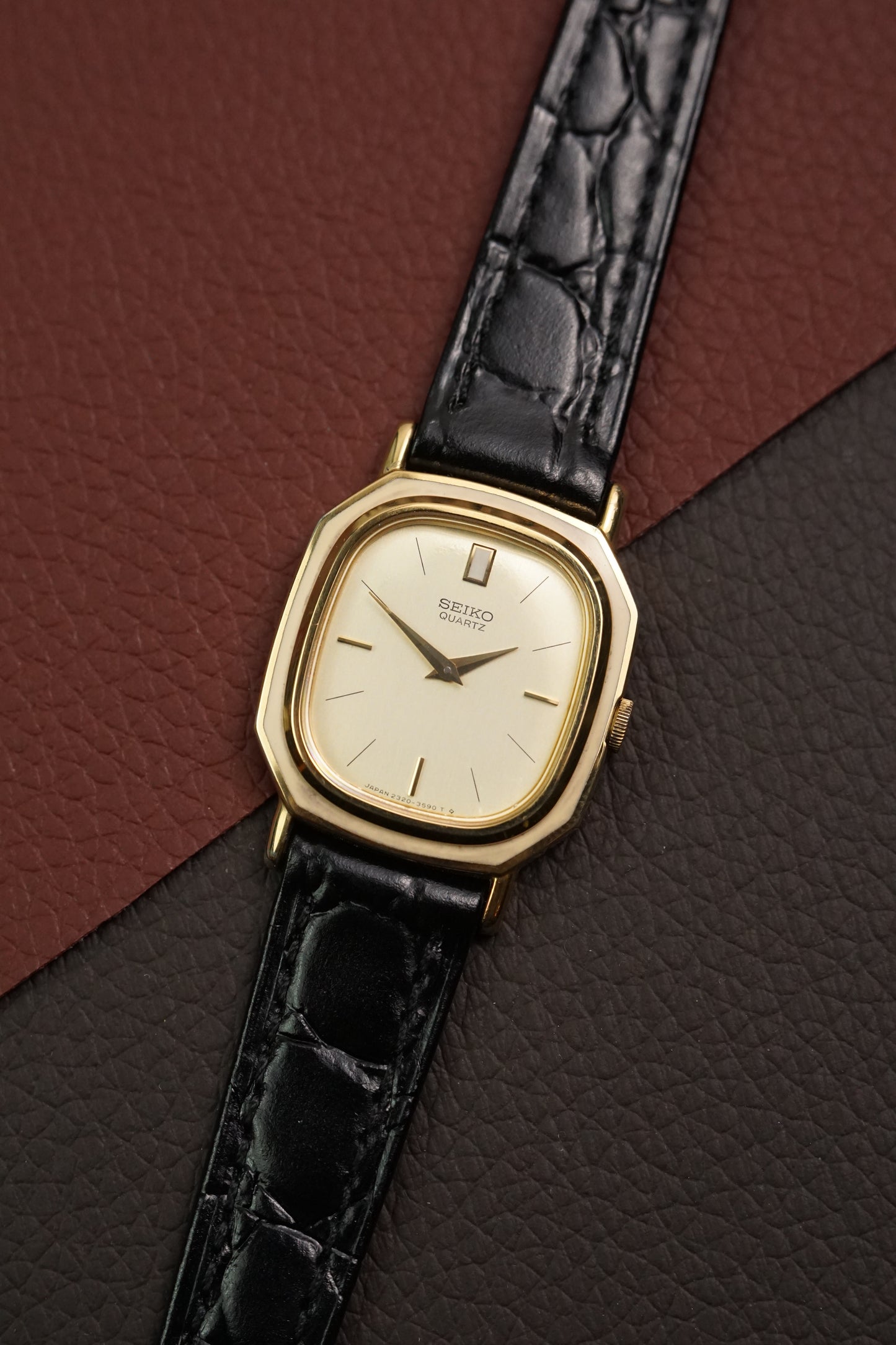 Seiko Quartz Octa Lacquer Bezel 2320-679A Circa. 1981