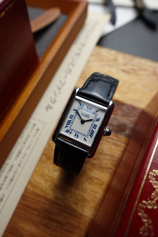 Must de Cartier Tank in silver SM with dark blue numerals Quartz movement #240298