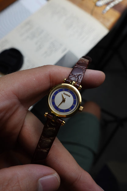 Gucci Classic T-Lugs ladies roman numeral swiss made