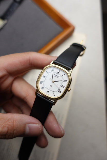 Seiko Quartz Octa case with roman numeral