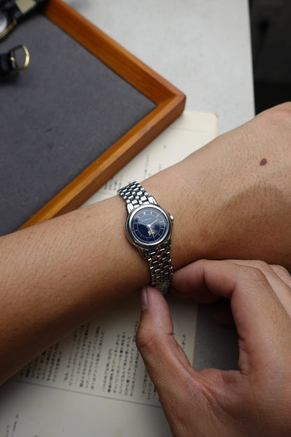 Burberry Classic jubilee mini navy blue dial #328