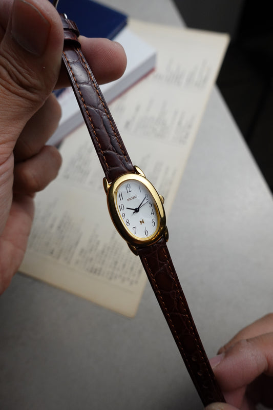 Ladies Seiko 'Baignoire' Gold #339