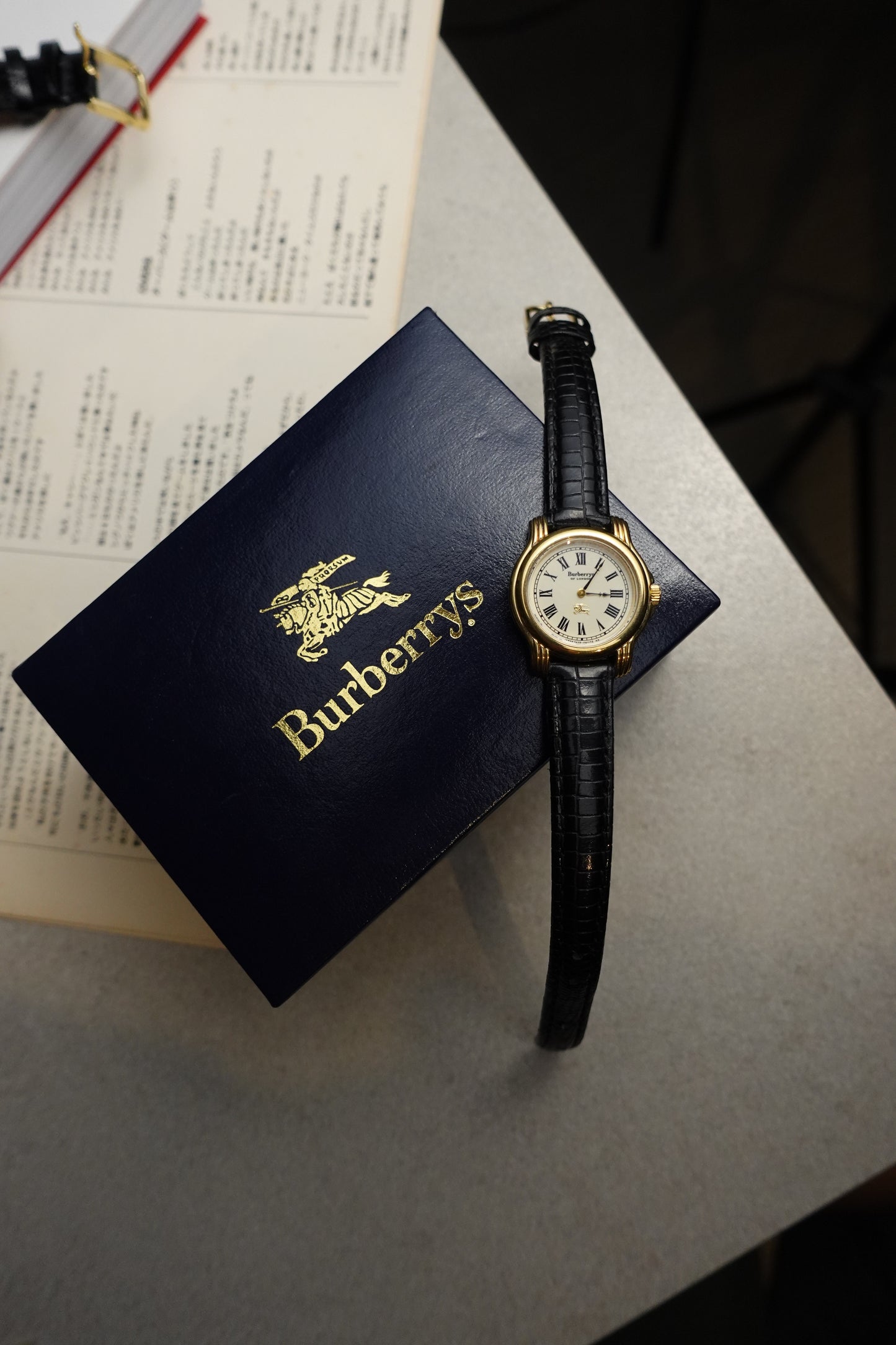 Burberry Classic Ladies with roman numeral an art deco case Ori Box #377