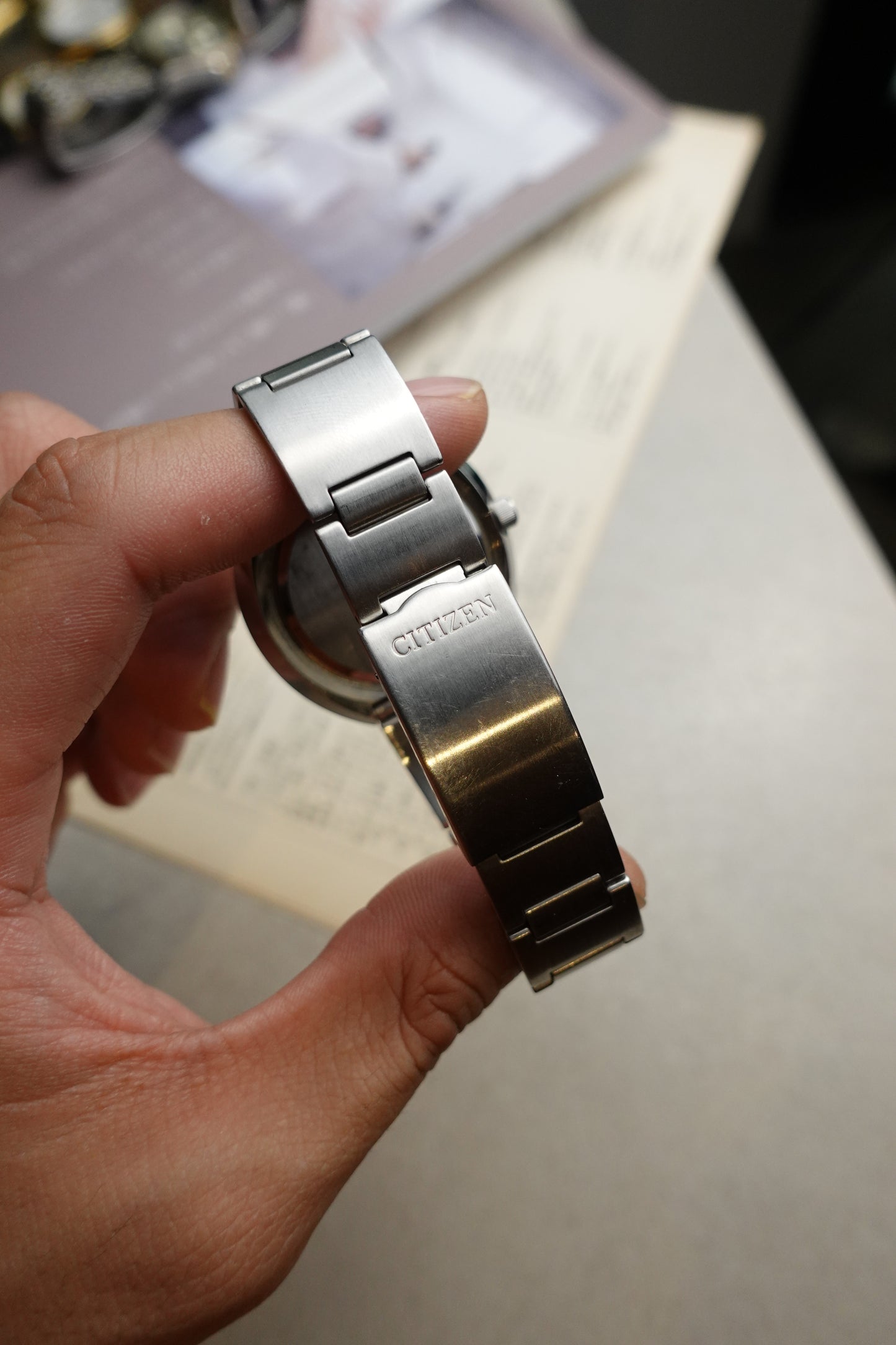 Citizen independent "Jumping Hour" 1481010