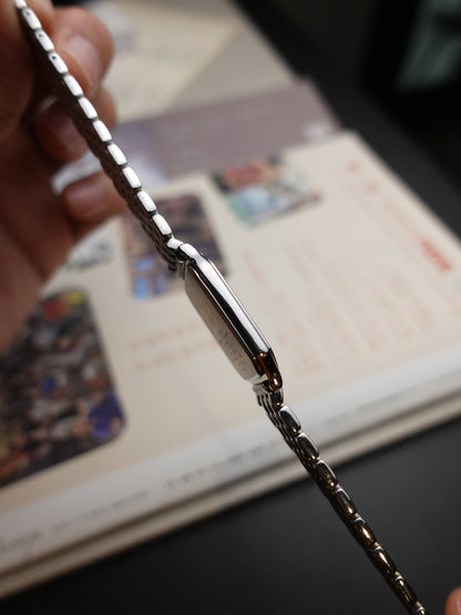 Seiko Dolce 2-tone bracelet with anti-magnetic case