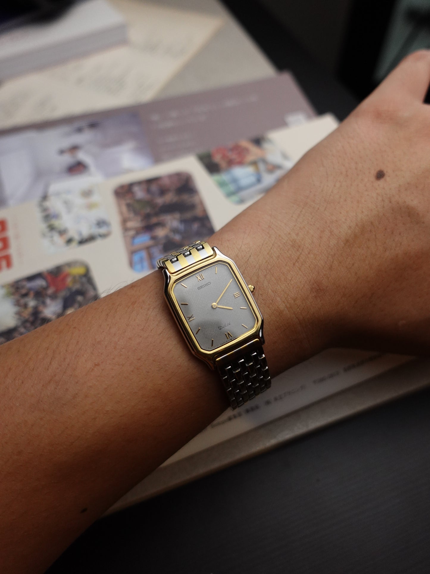 Seiko Dolce 2-tone bracelet with anti-magnetic case