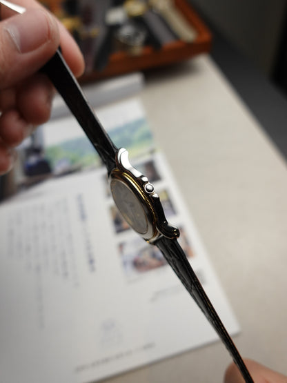 Burberry classic Roman numeral silver sunburst dial unisex sizing