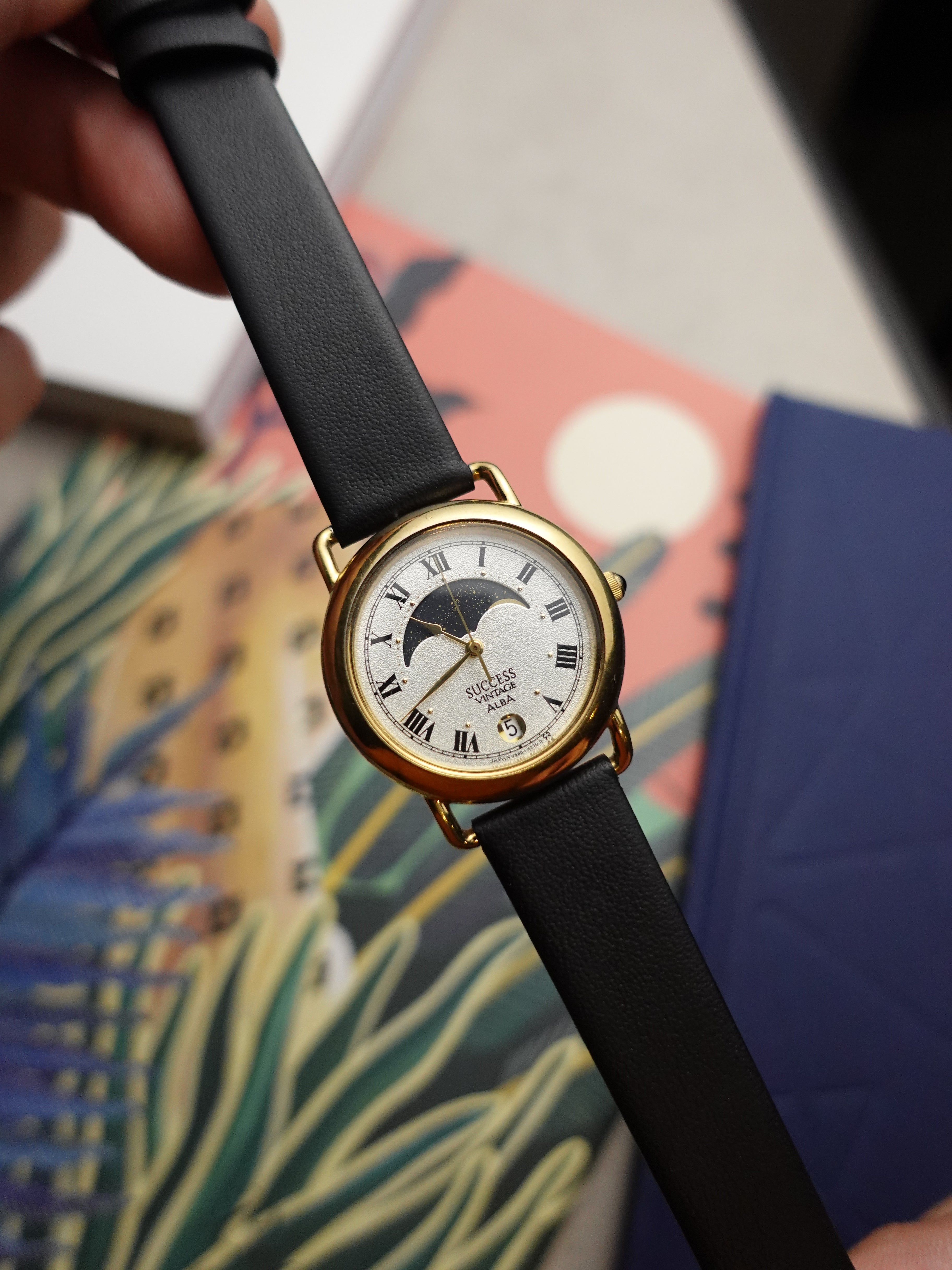 Seiko Alba success Moonphase unique pebble case – My First Vintage