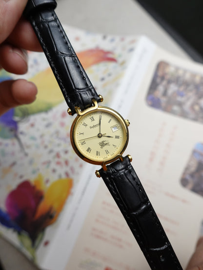 Ladies Burberry T-lugs classic Quartz Swiss Made variation #496