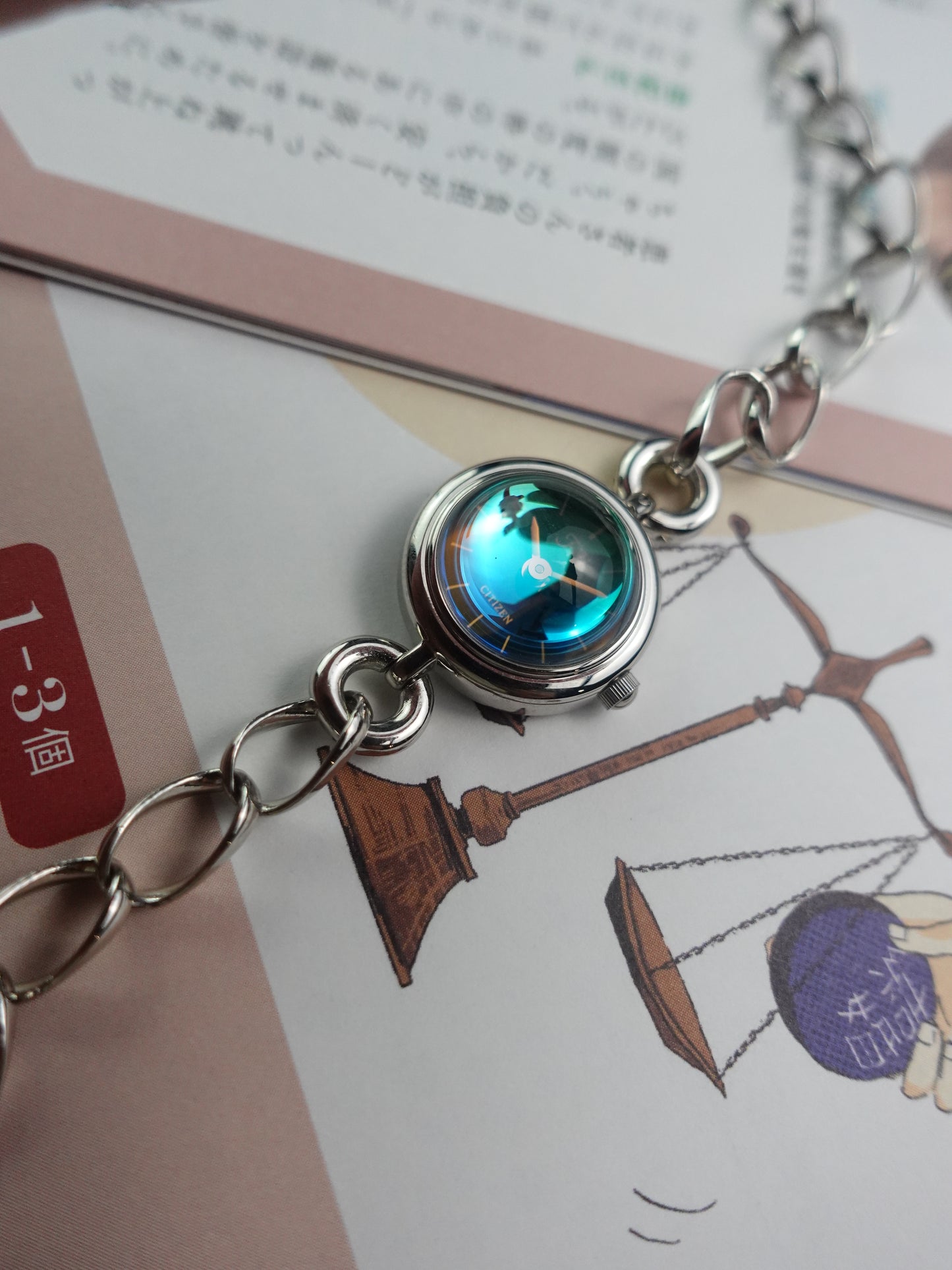 Citizen Fill bracelet with spherical dome glass