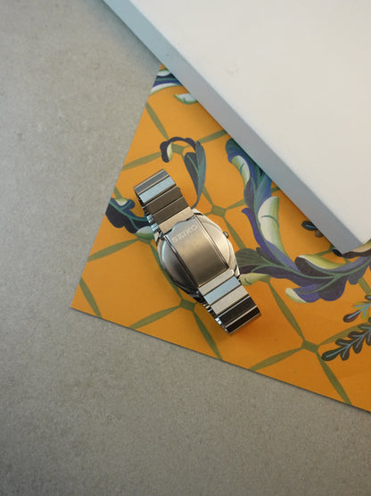 Seiko Quartz TV case with original seiko bracelet