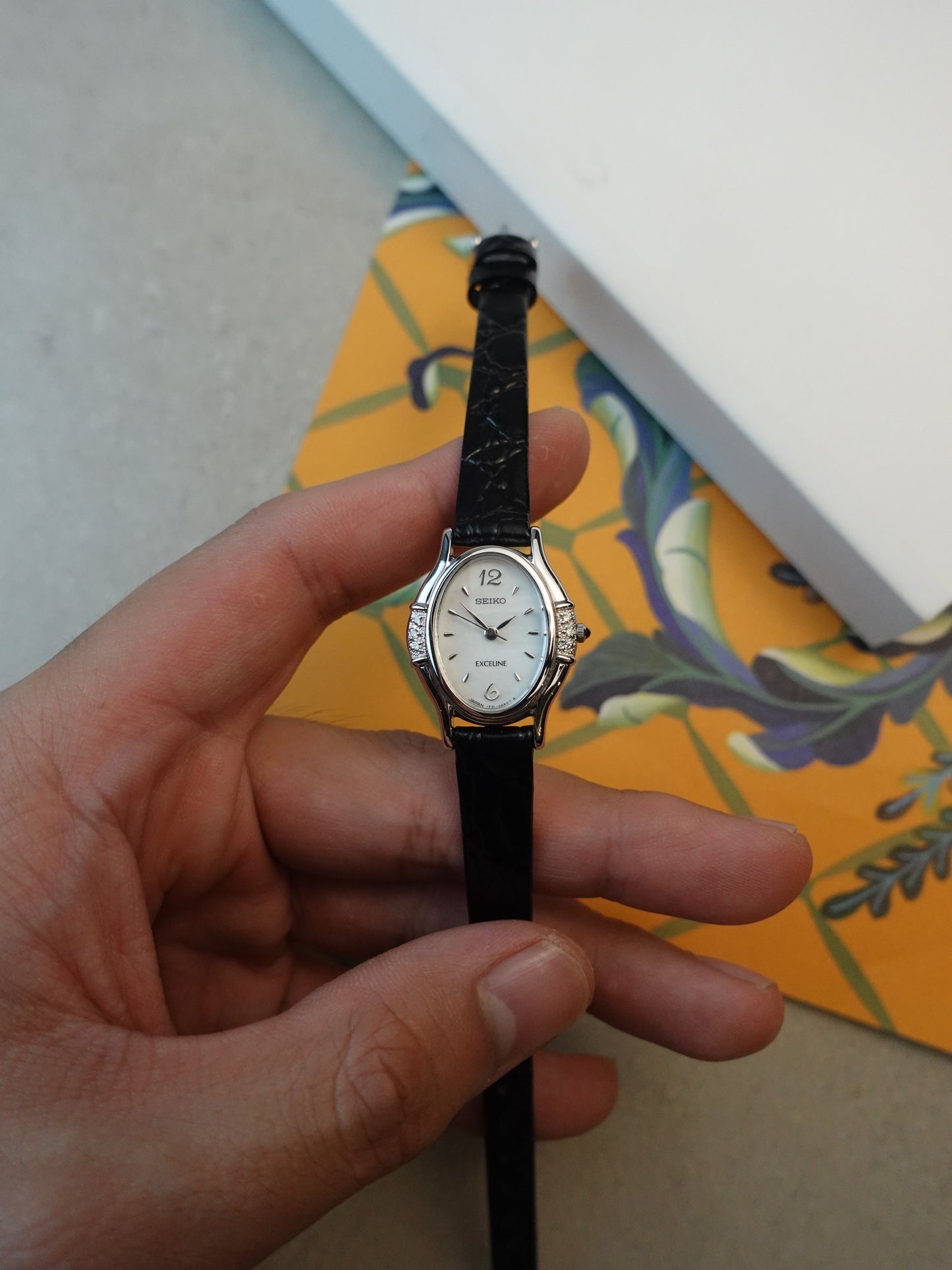 Seiko Exceline Art Deco Diamond Case with white pearly Mother of pearl dial