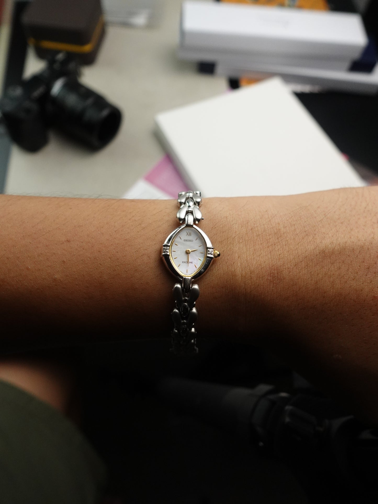 Seiko Exceline bracelet with rainbow mother of pearl