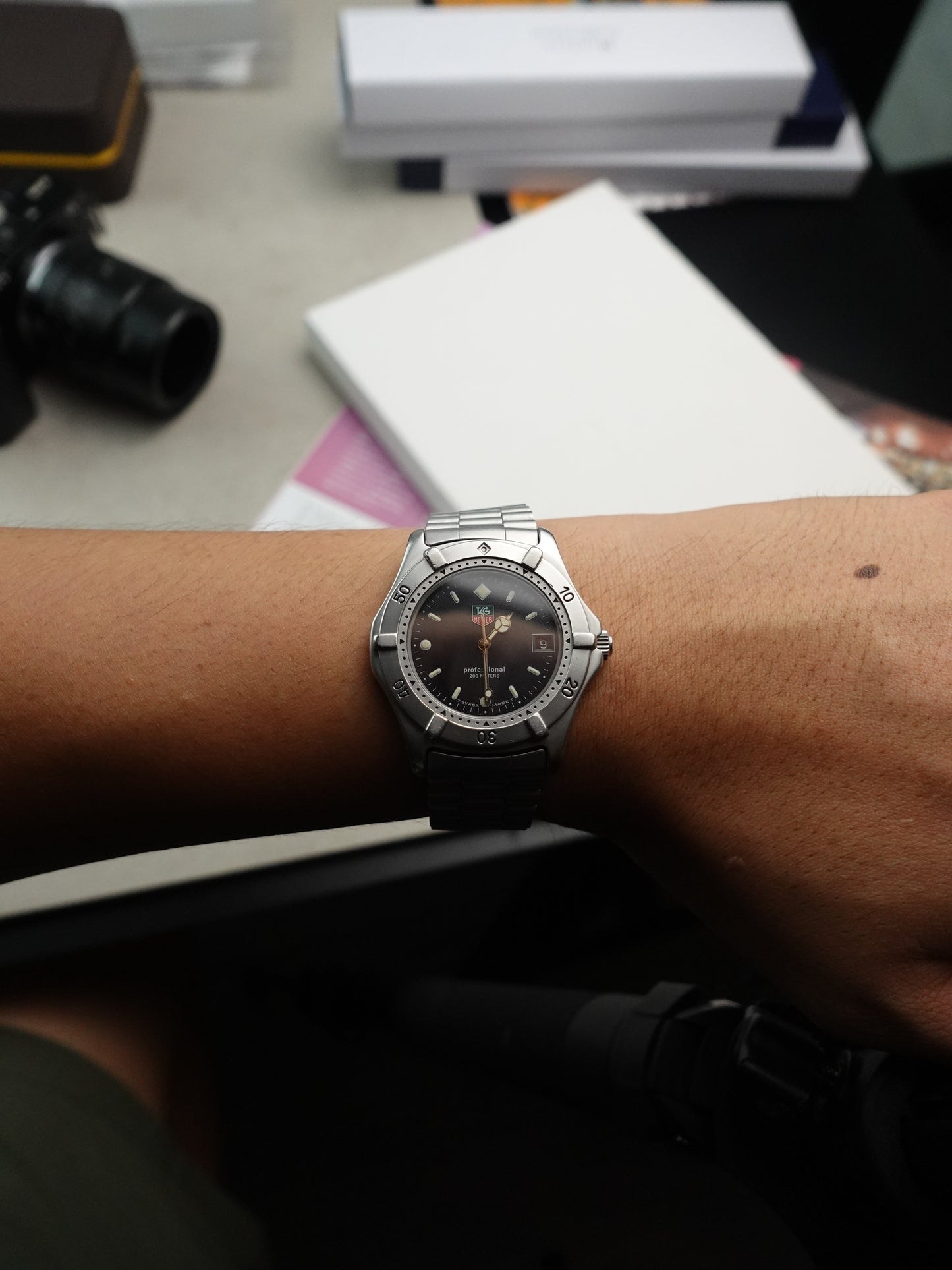 Men's Tag Heuer 2000 Professional dive watch