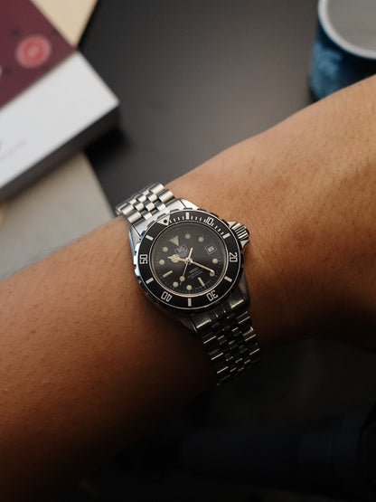 Ladies Tag Heuer 1000 Professional Quartz