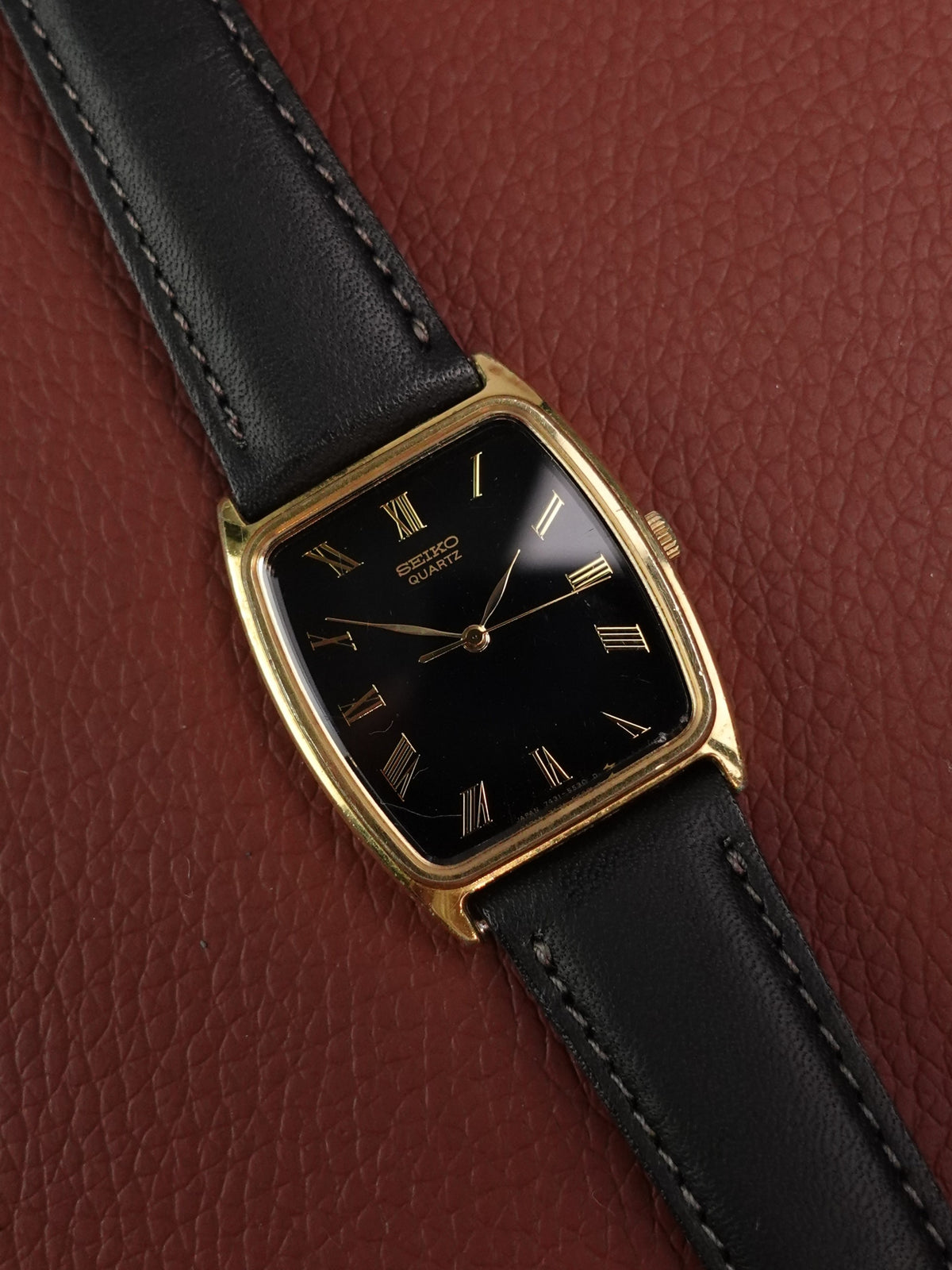 Seiko Quartz 7431-5390 Tortue shape – My First Vintage