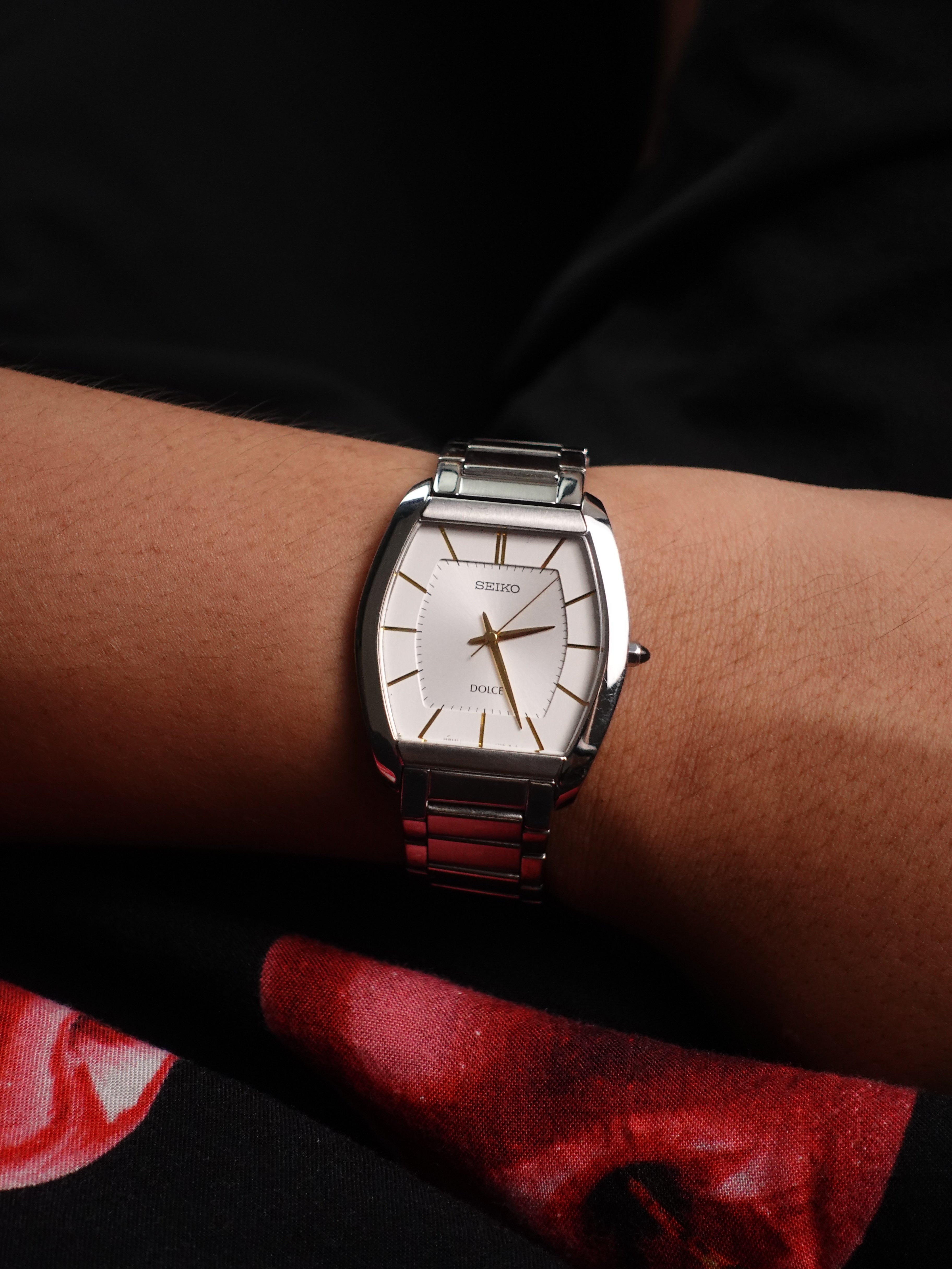 Seiko Dolce Tonneau Quartz 8J41-0AH0 – My First Vintage